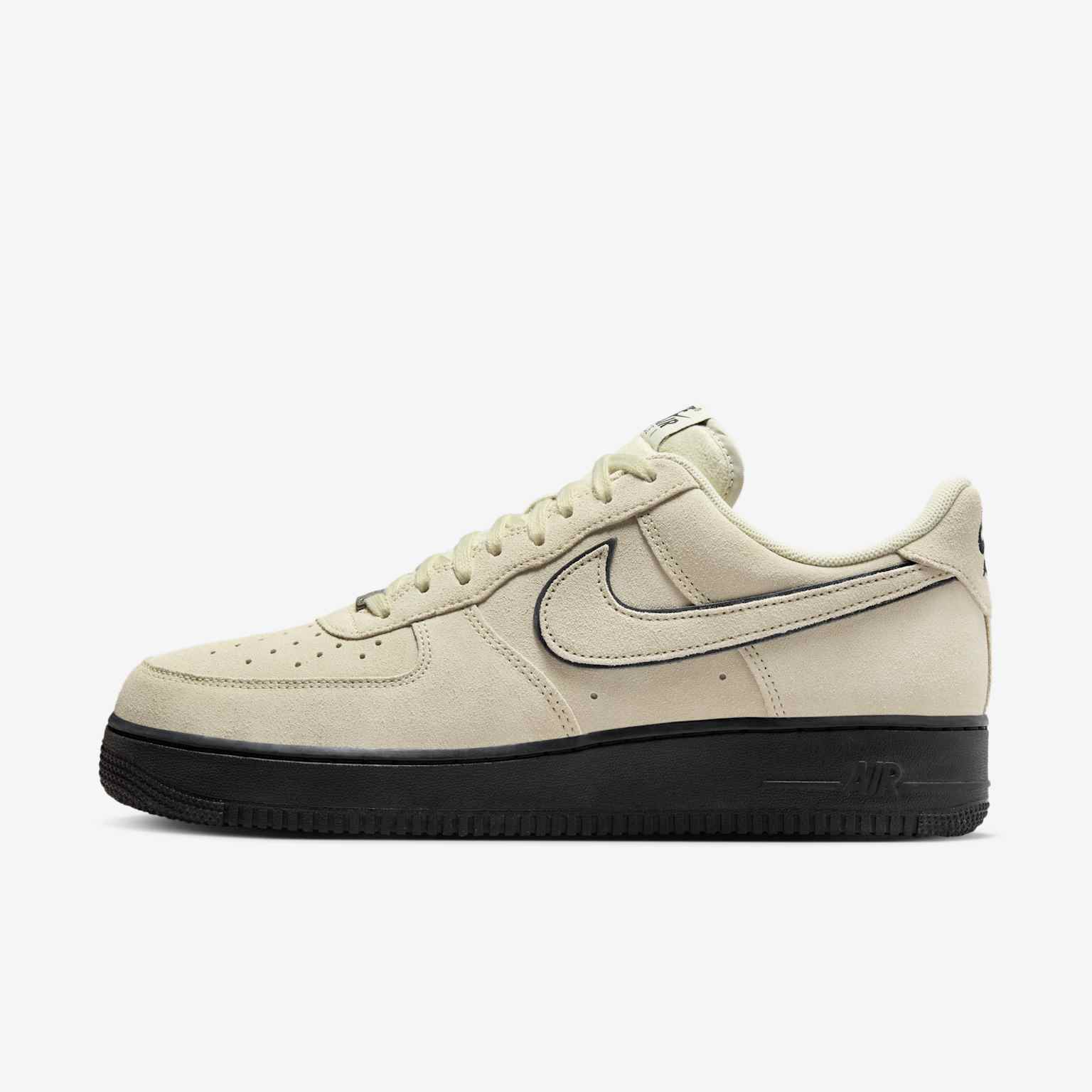 (image for) Nike Air Force 1 '07 LV8