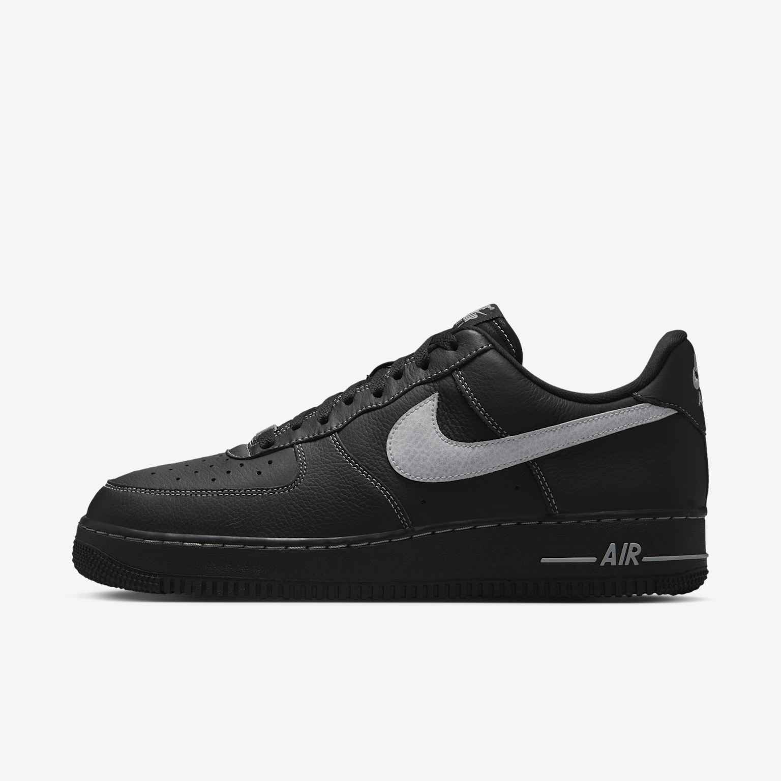 (image for) Nike Air Force 1 '07 LV8