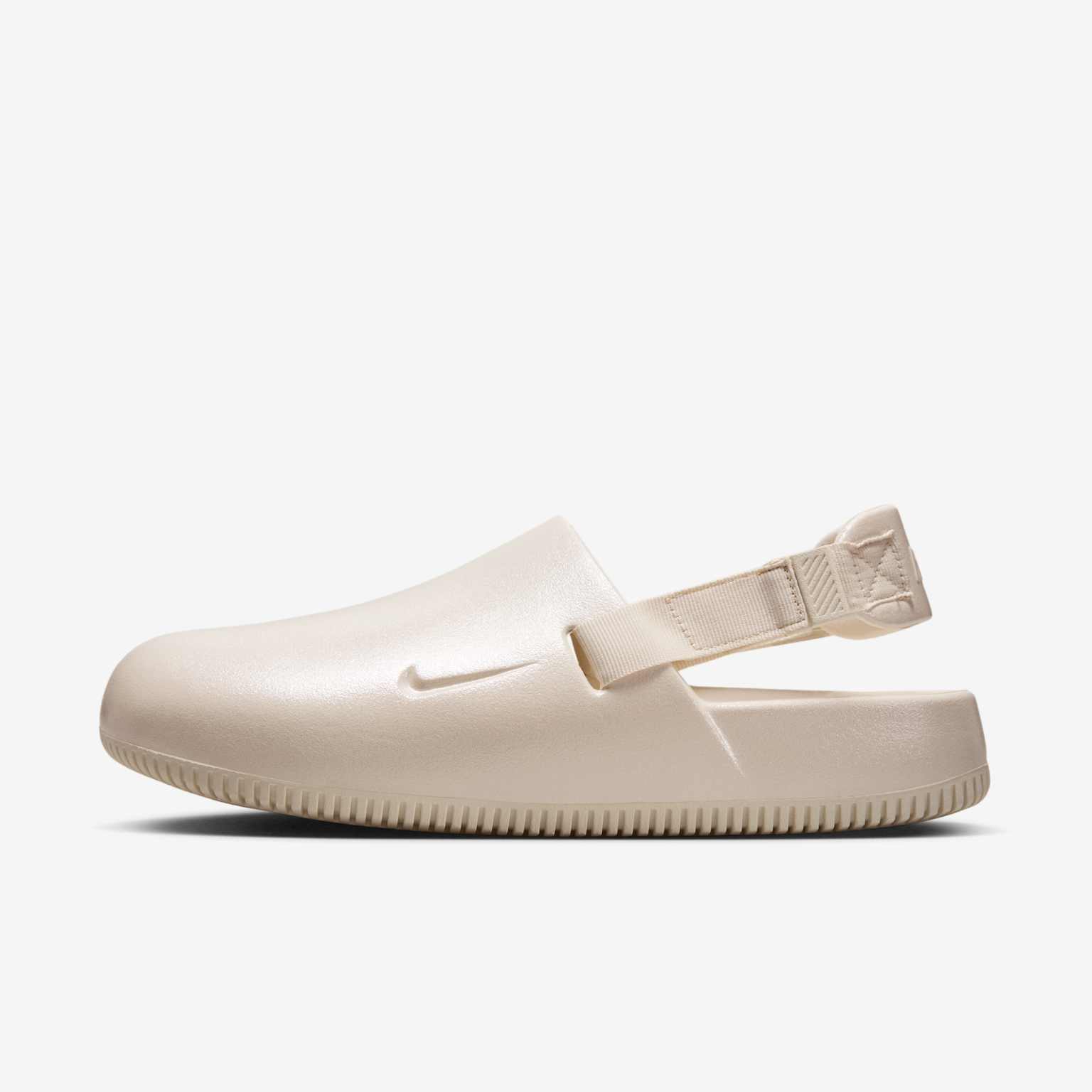 (image for) Nike Calm Pearlized