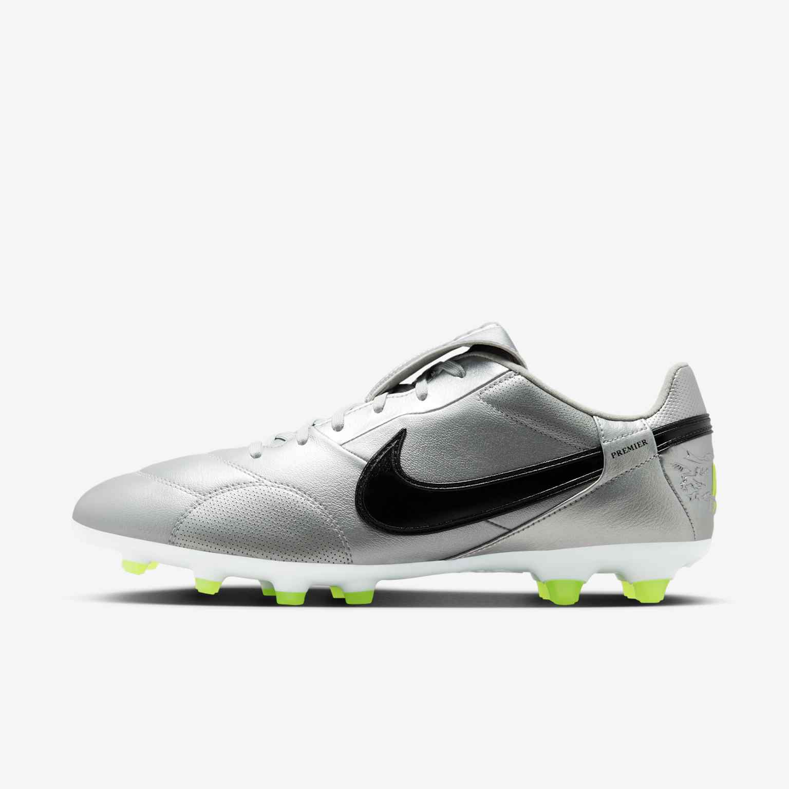 (image for) Nike Premier 3